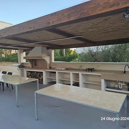The Glass Santa Maria Al Bagno Villa *