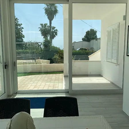 The Glass Santa Maria Al Bagno Villa *